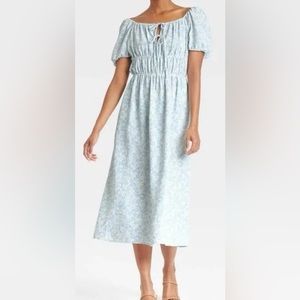 NWOT WHO WHAT WEAR Midi Floral Dress